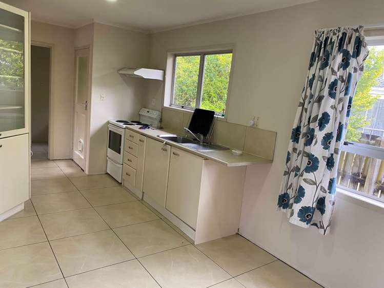 8 Pukeroa Place Papakura_5