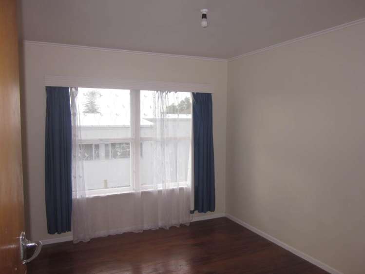 6/15 Gladstone Road Northcote_9