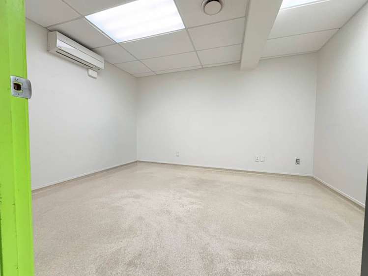Unit C/126 Bairds Road Otara_10