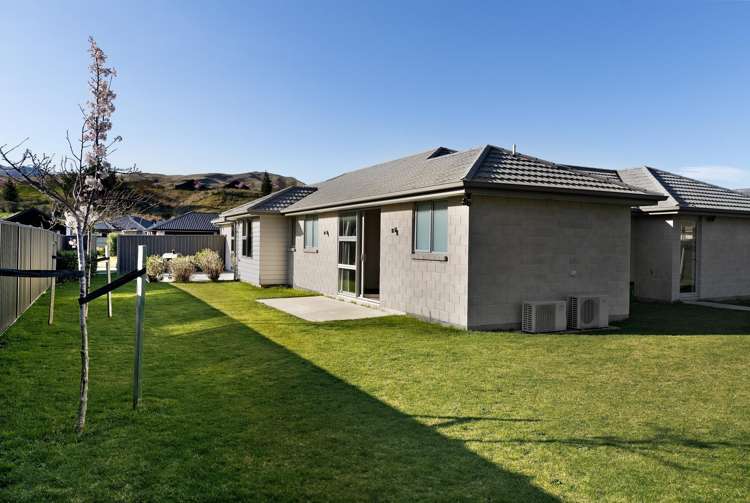 16 Woodstock Road Lower Shotover_15