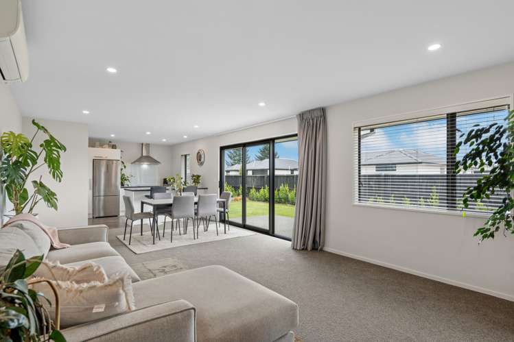 17 Owen Drive Darfield_1