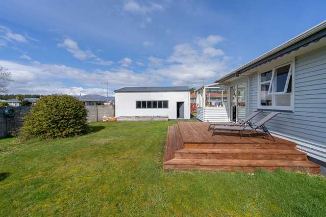 35 Mararoa Drive Manapouri_2