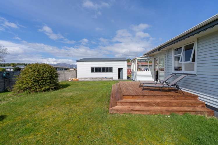 35 Mararoa Drive Manapouri_15