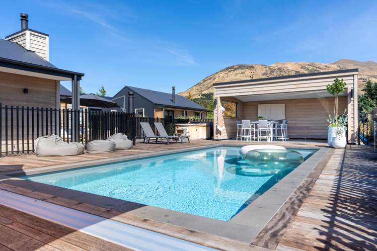 11 Little Orchard Way Wanaka_16