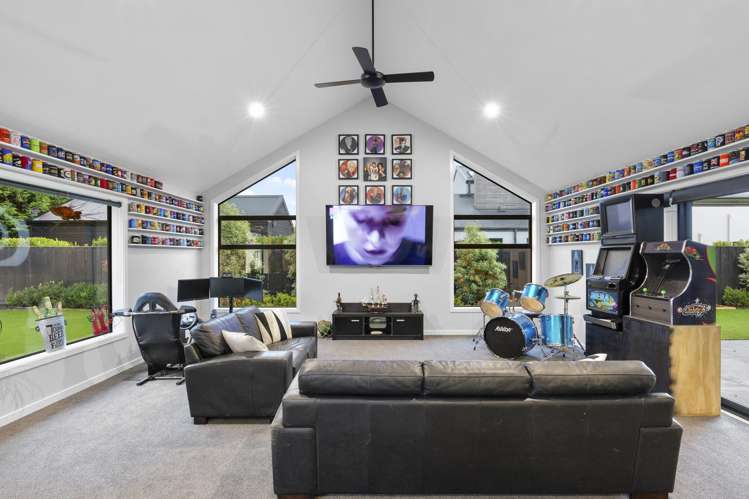 27 Carnaveron Drive Lincoln_15