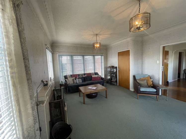 90 Roberts Road Te Atatu South_12