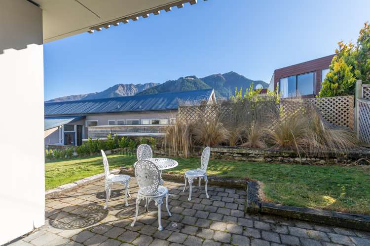 1/42 Hallenstein Street Queenstown_2