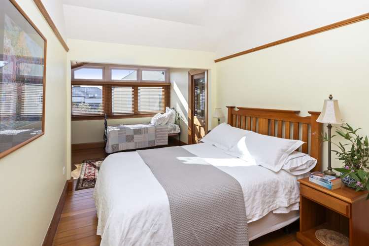 39 Holly Road Merivale_22