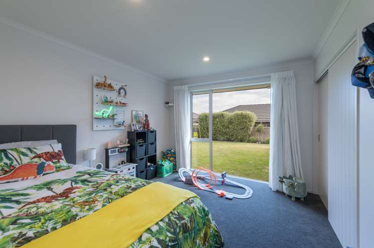 32 Hart Road Richmond_21