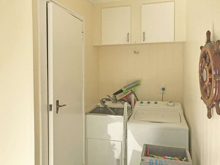 23 Totara Street Kaka Point_14