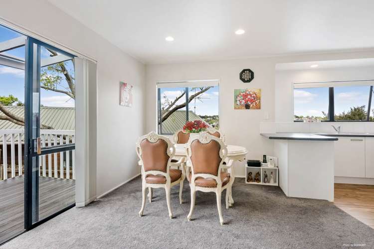 2/13 Witheford Drive Bayview_1