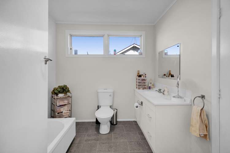 7 Rimu Street Hawera_18