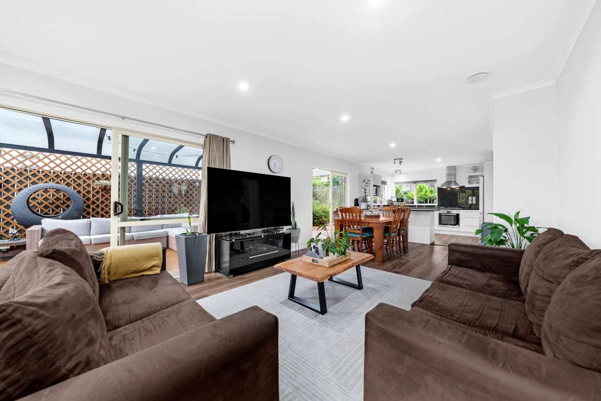 8 McKittrick Avenue_2