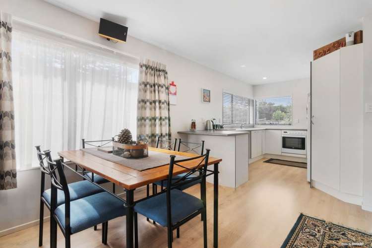 34b Amberley Avenue Te Atatu South_8