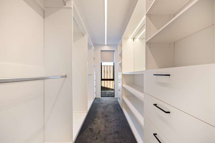 8 Plover Avenue Amberley_13