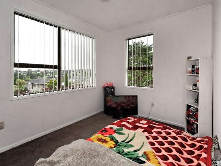 53 Solar Road Glen Eden_12