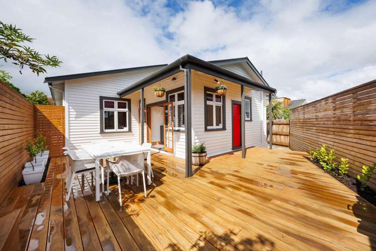 16 Annandale Avenue Takaro_32