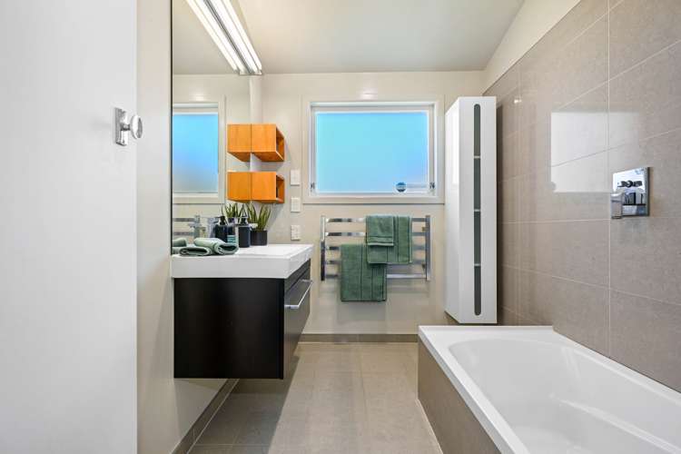 15 Rutherford Street Chedworth_16