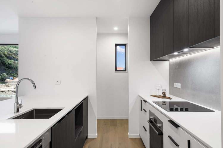 61 Riukiuta Ave Three Kings_8