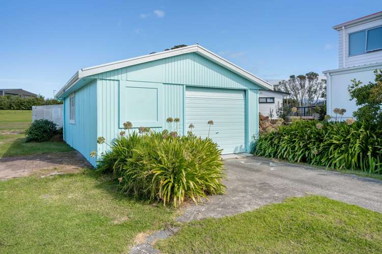 611 Beach Road Whangamata_12