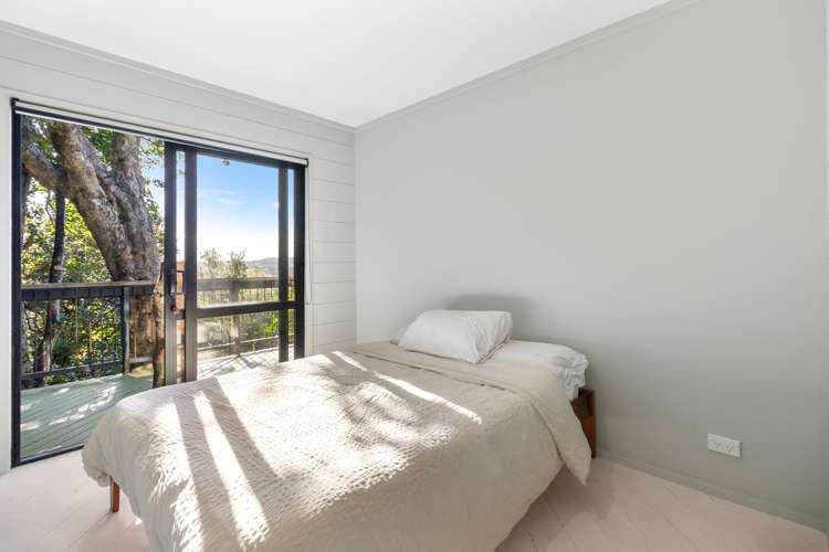 71 Trig Hill Road Onetangi_10