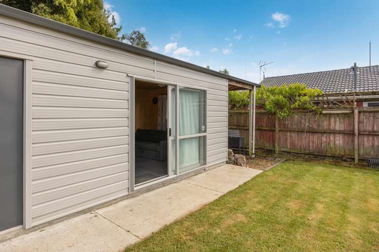 41 Everest Street Burnside_21