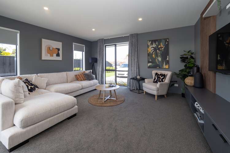 4 Strowan Avenue Elgin_10