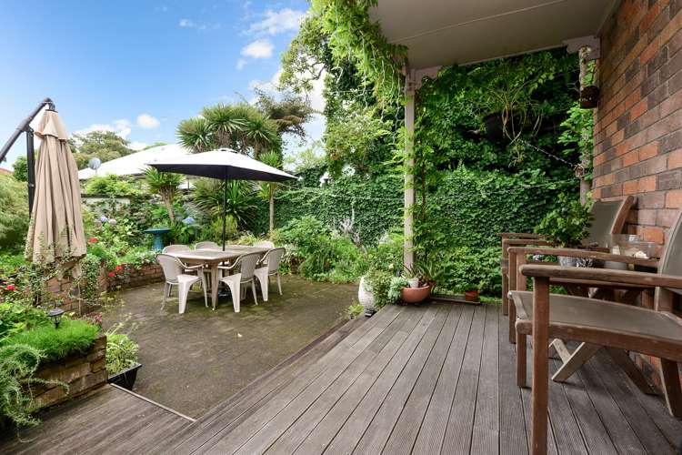 100 Albert Street Hamilton East_4