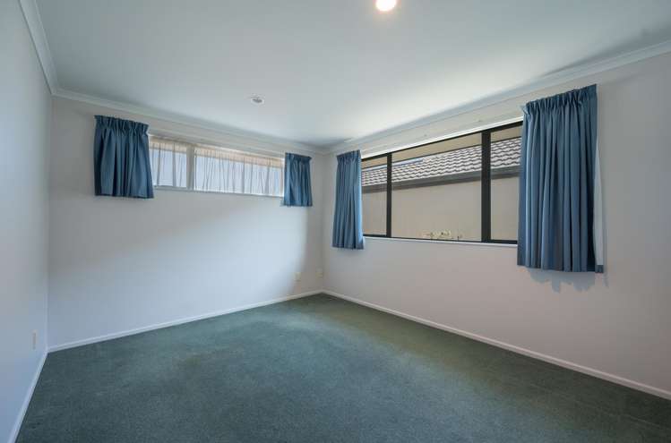 25 Ivy Crescent Richmond_14