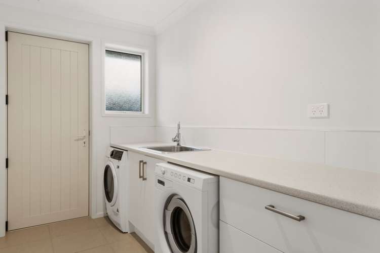 16 Ellesmere Close Pyes Pa_14