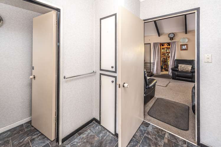 87 Devon Road Springvale_13