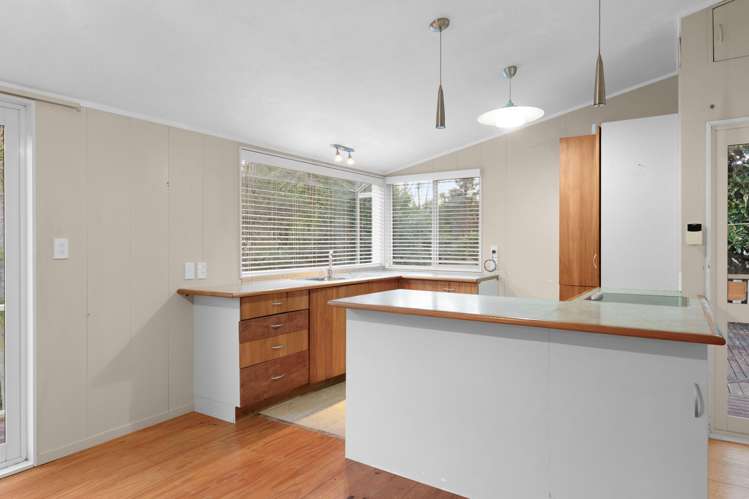 143 Bays Road_5
