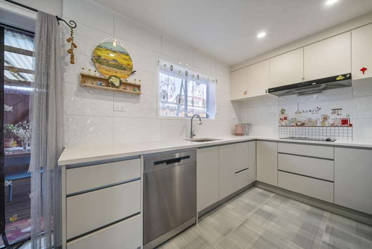 2/17 Islington Avenue New Lynn_6