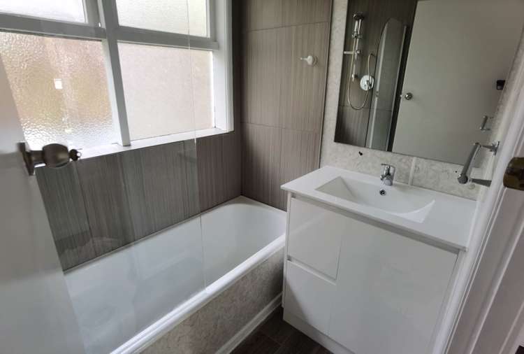 15 Lynwood Road New Lynn_8