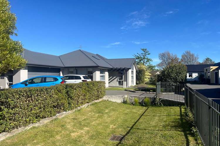 30 John Campbell Crescent Hillmorton_16