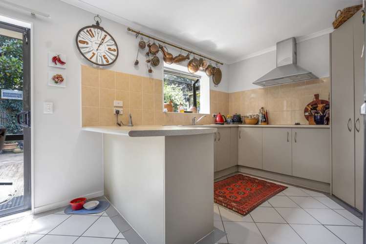 16 Delphi Grove Tuakau_6