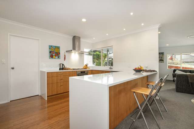 10 Greta Place Stanmore Bay_3