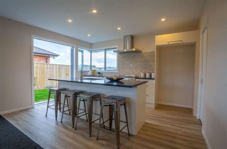 24 Oaks Drive Lincoln_9