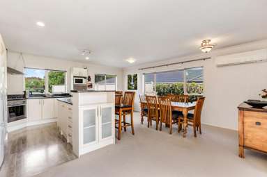 31 Les Fisher Place_3