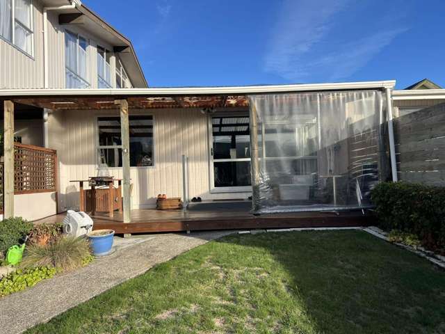 Modern Comfort Just Minutes from Town