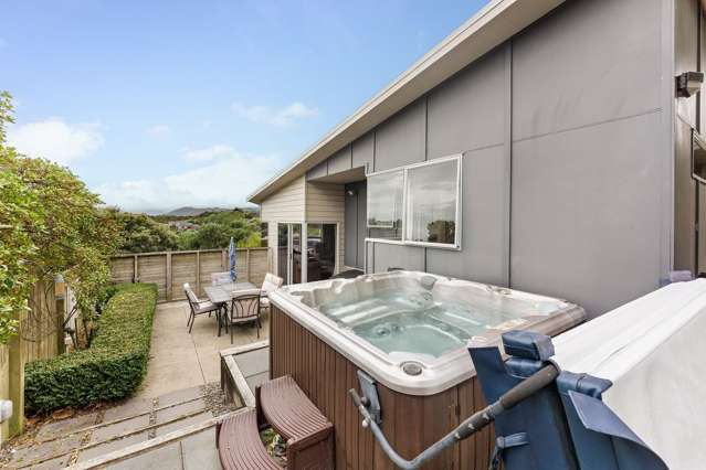 14 Charlotte Way Raumati South_1