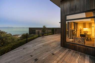 1 Tarepa Court_1