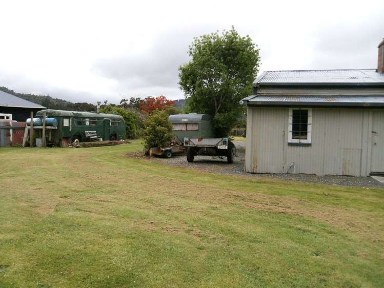 2367 Papatowai Highway Papatowai/Pounawea_16