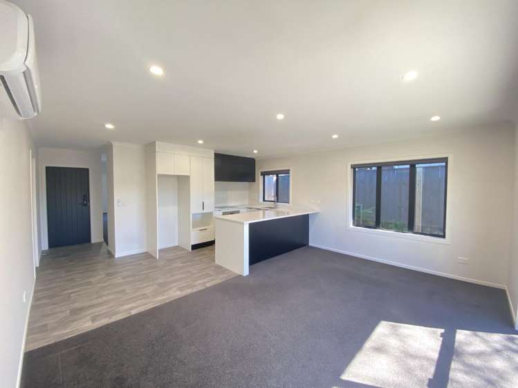 4/54 Whatawhata Road 1057_1