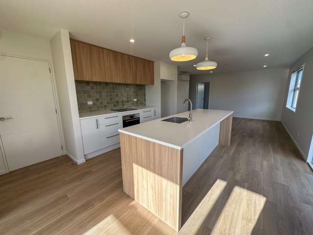 5 Harlequin Drive 11103_1