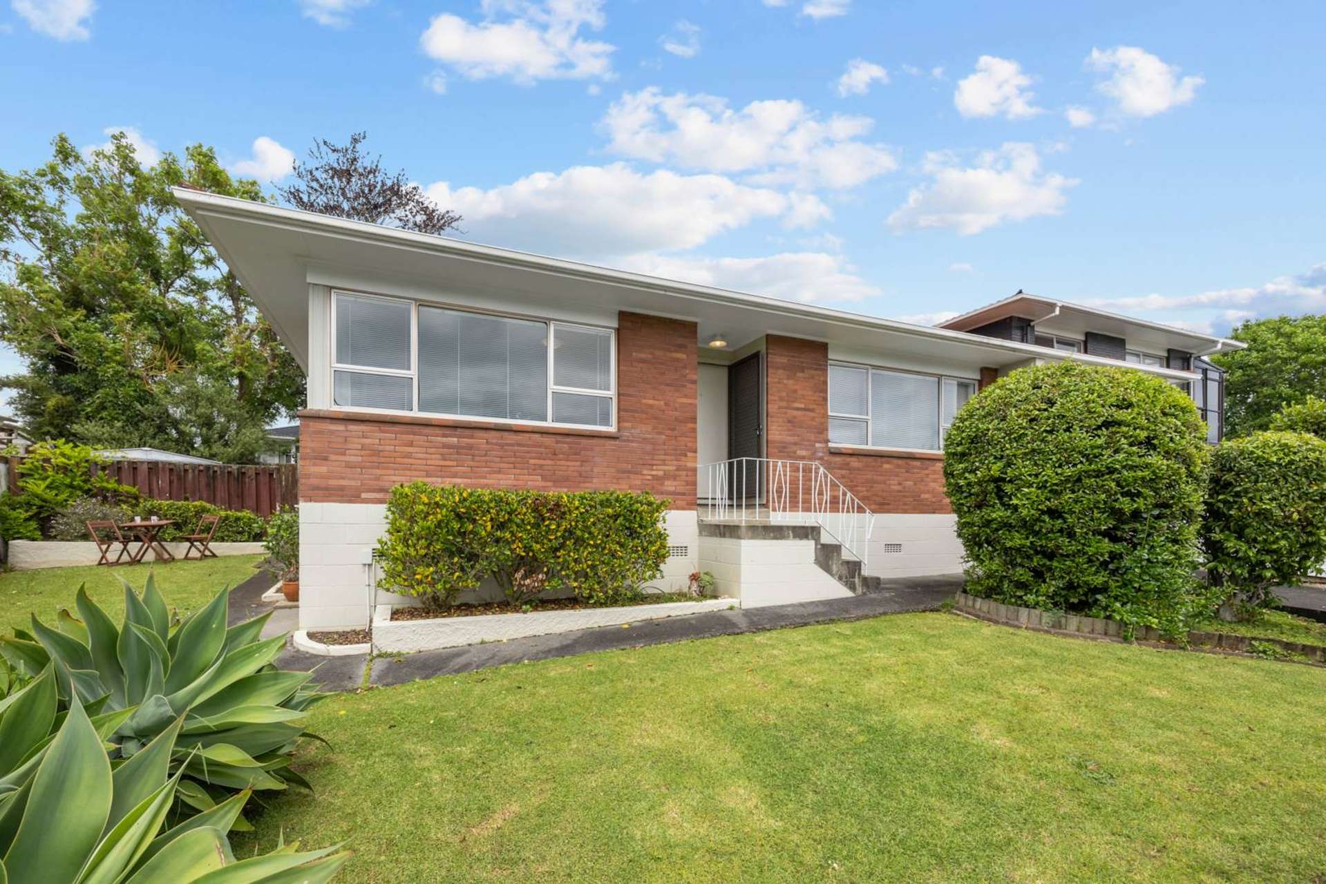 7A Whiteacres Drive Sunnyhills_0