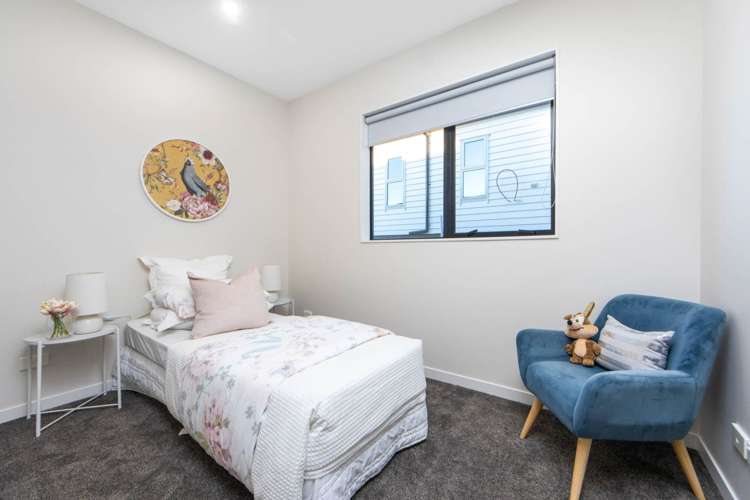 24 Gospel Heights Flat Bush_16