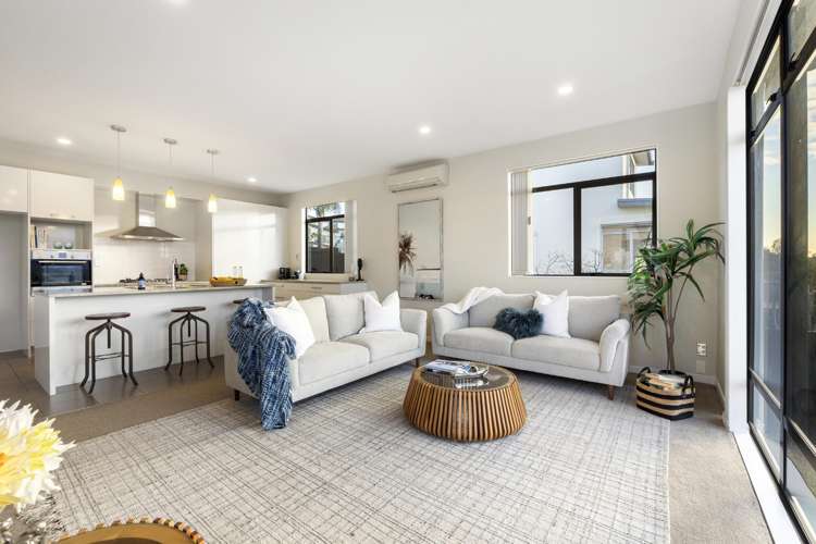 16 Oak View Terrace Schnapper Rock_19