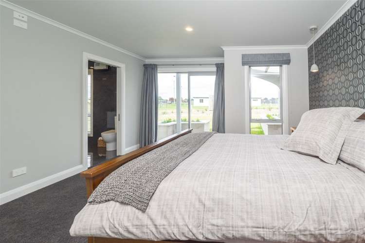 8c Goldrich Grove Netherby_7