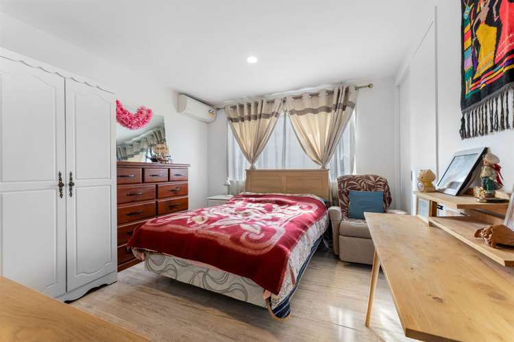 9 Gwendoline Avenue Te Atatu Peninsula_13